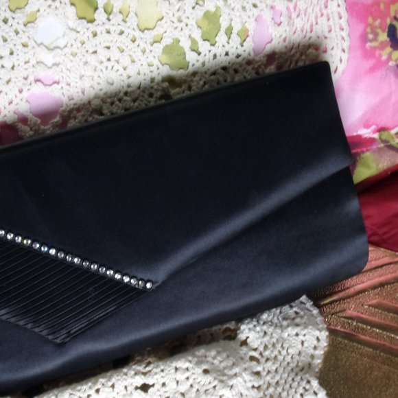 Damas Liverpool Black Satin Envelope Evening Handbag  Clutch Bling Accents - Picture 3 of 3